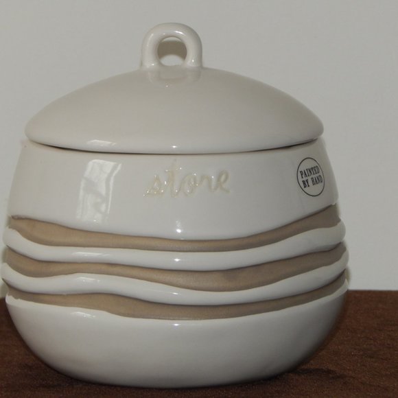 Rae Dunn Hand Painted White Ceramic Canister w/ Lid “Store” Grooved Stripes New - Picture 3 of 8